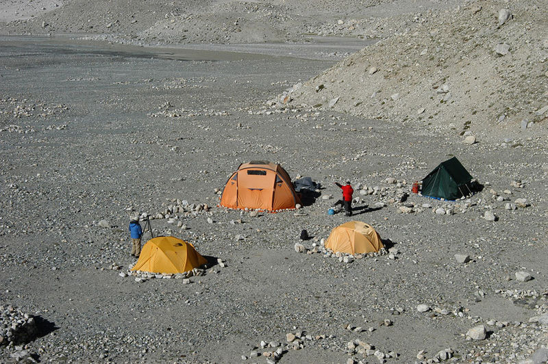 Базовый лагерь Эвереста со стороны Тибета. 2003-сентябрь.